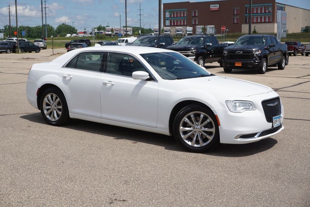 Used 2017 Chrysler 300 Limited with VIN 2C3CCARGXHH622109 for sale in Lakeville, Minnesota