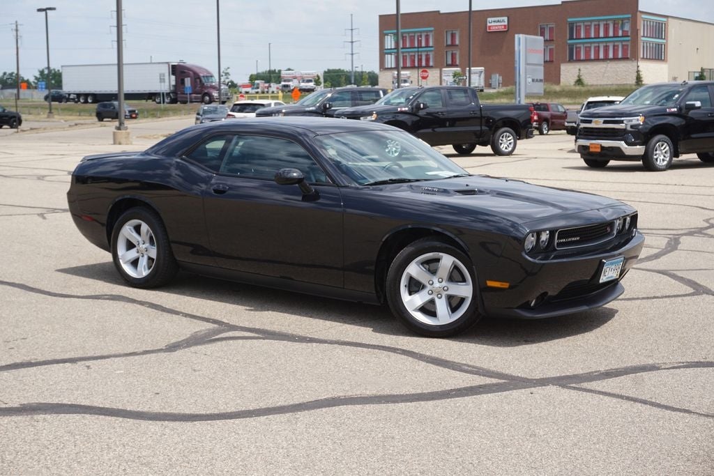 Used 2014 Dodge Challenger R/T with VIN 2C3CDYBT3EH280558 for sale in Lakeville, Minnesota